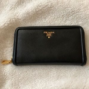 LIKE NEW black saffiano Prada wallet